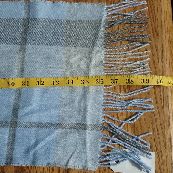 NWT Grey & Cornflower Blue Plaid Wool Blend Scarf - Picture 9 of 10